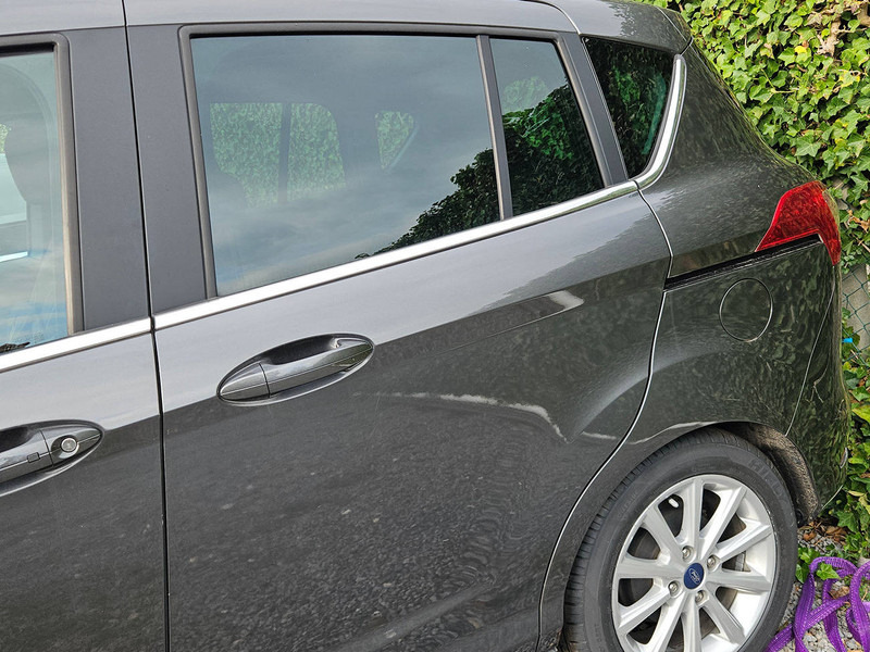 Saloon car Ford B-Max 1.6 Ti-VCT Powershift: picture 12