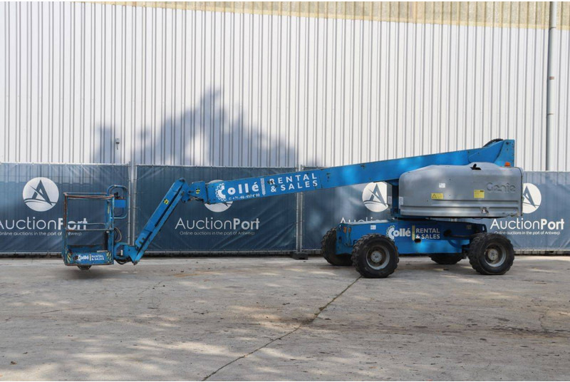 Genie S45 - Articulated boom lift: picture 1 Genie S45 - Articulated boom lift: picture 1
