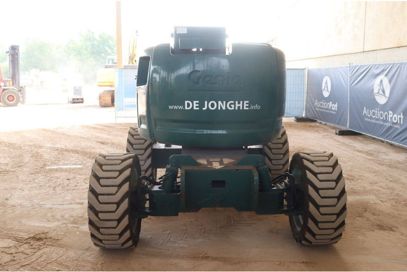 Genie Z-45/25 - Articulated boom lift: picture 5 Genie Z-45/25 - Articulated boom lift: picture 5