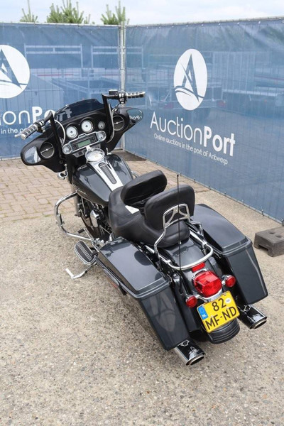 Harley-Davidson Streeet Glide - Motorcycle: picture 5 Harley-Davidson Streeet Glide - Motorcycle: picture 5