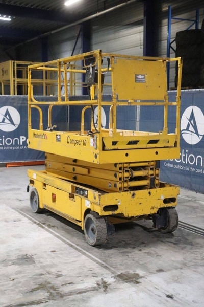 Haulotte Compact 10 - Scissor lift: picture 4 Haulotte Compact 10 - Scissor lift: picture 4