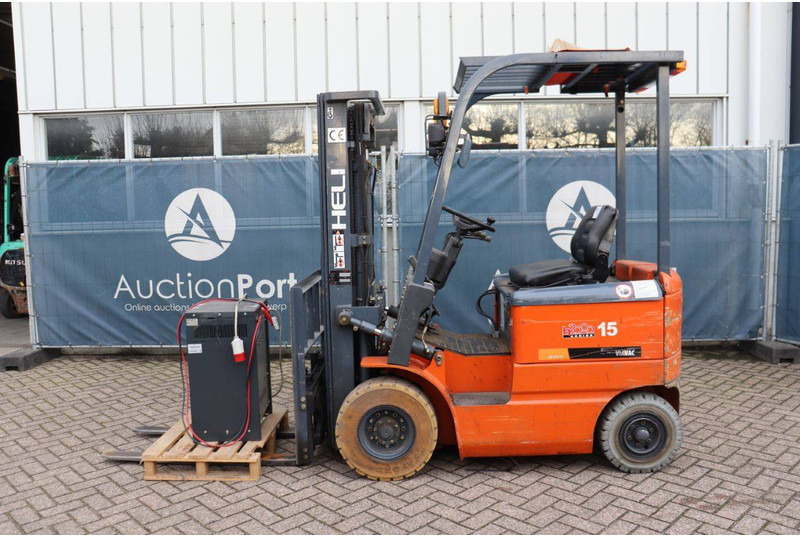 Heli CPD15 - Electric forklift: picture 2 Heli CPD15 - Electric forklift: picture 2