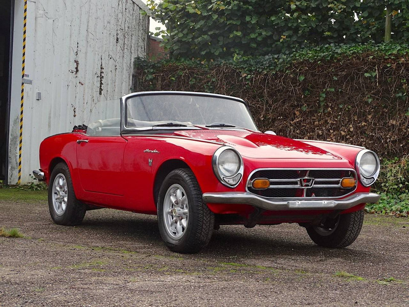 Honda S800 - Saloon car: picture 2 Honda S800 - Saloon car: picture 2