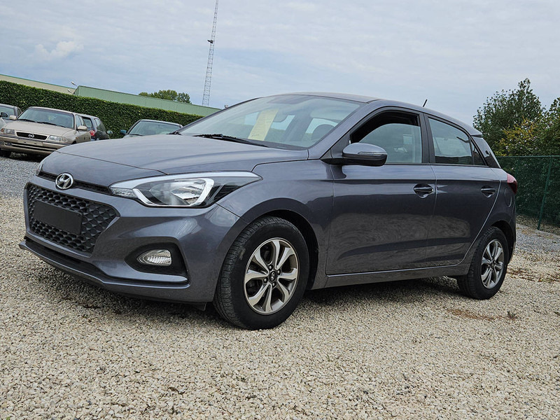 Hyundai i20 1.2 - Saloon car: picture 2 Hyundai i20 1.2 - Saloon car: picture 2