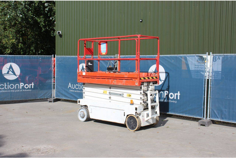 Iteco IT10090 - Scissor lift: picture 3 Iteco IT10090 - Scissor lift: picture 3