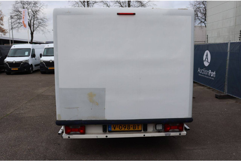 Iveco Daily 35S12 - Closed box van: picture 3 Iveco Daily 35S12 - Closed box van: picture 3