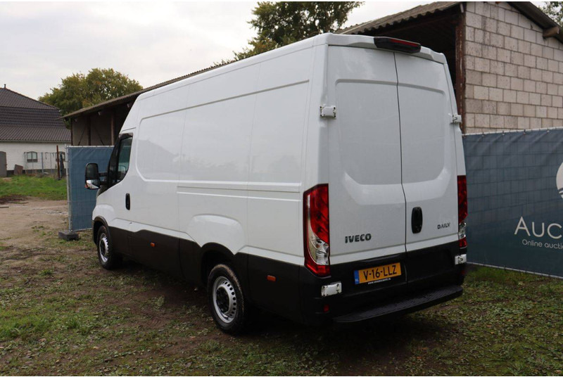 Iveco Daily 35S14 - Panel van: picture 4 Iveco Daily 35S14 - Panel van: picture 4