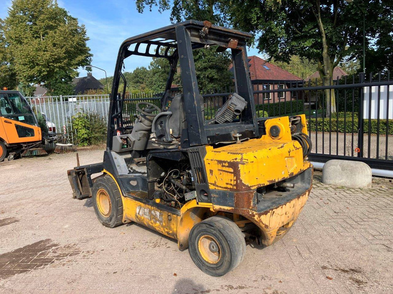 JCB TLT2D - Telescopic handler: picture 3 JCB TLT2D - Telescopic handler: picture 3