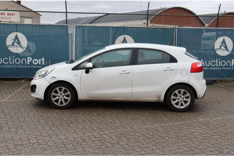 Kia New Rio - Saloon car: picture 2 Kia New Rio - Saloon car: picture 2