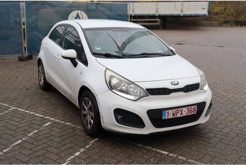 Saloon car Kia New Rio: picture 7 Saloon car Kia New Rio: picture 7