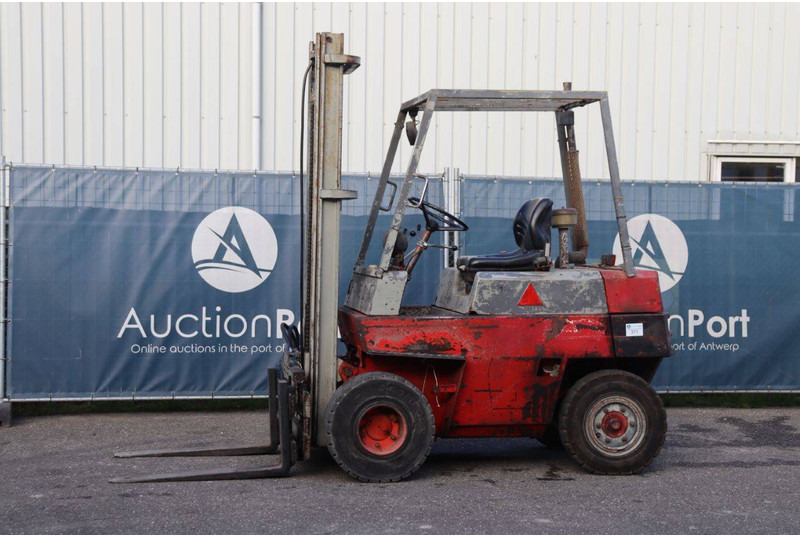 Linde - Diesel forklift: picture 1 Linde - Diesel forklift: picture 1