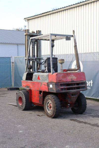 Linde - Diesel forklift: picture 4 Linde - Diesel forklift: picture 4