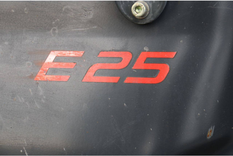 Electric forklift Linde E25L-01: picture 13