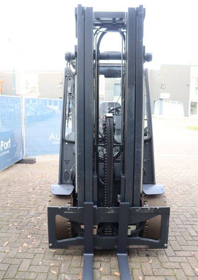 Electric forklift Linde E35H-01/600: picture 8