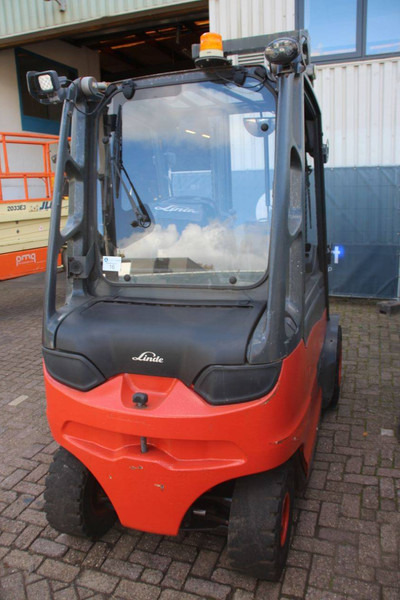 Linde E40H-01/600 - Electric forklift: picture 5 Linde E40H-01/600 - Electric forklift: picture 5