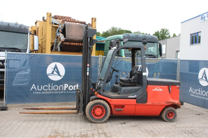 Linde E48P - Electric forklift: picture 1 Linde E48P - Electric forklift: picture 1