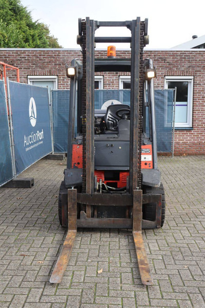LPG forklift Linde H25T: picture 8 LPG forklift Linde H25T: picture 8