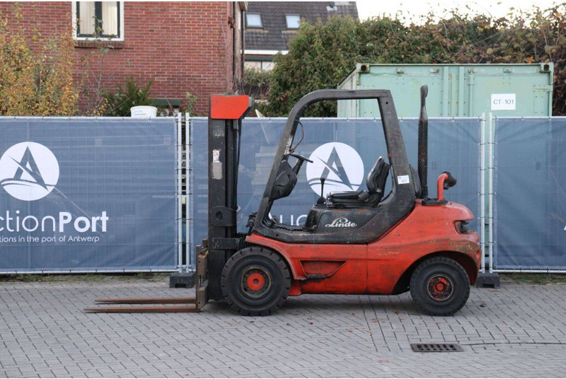 Linde H30D-03 - Diesel forklift: picture 2 Linde H30D-03 - Diesel forklift: picture 2