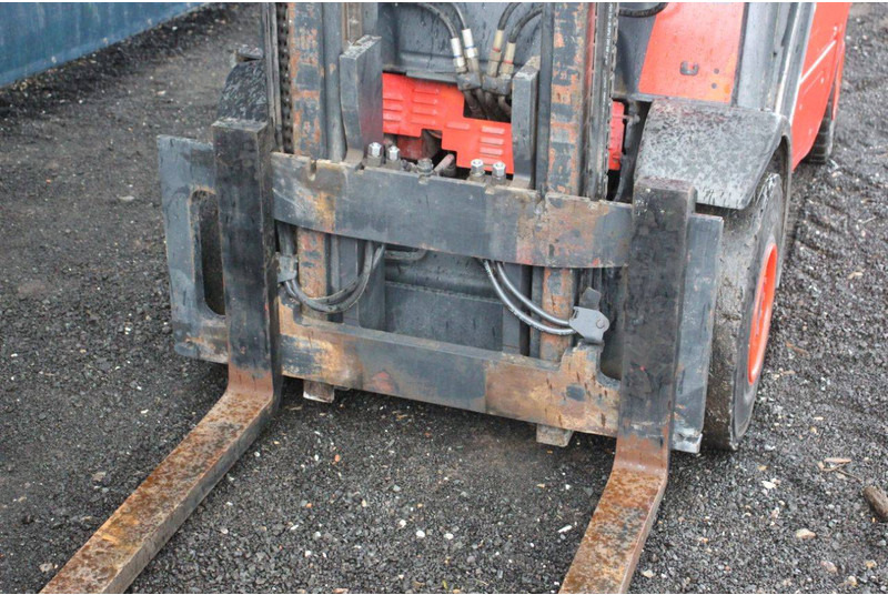 Diesel forklift Linde H30D: picture 10