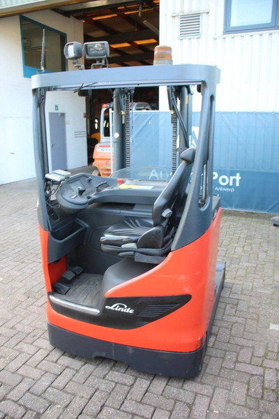 Linde R14B-01 - Electric forklift: picture 5 Linde R14B-01 - Electric forklift: picture 5