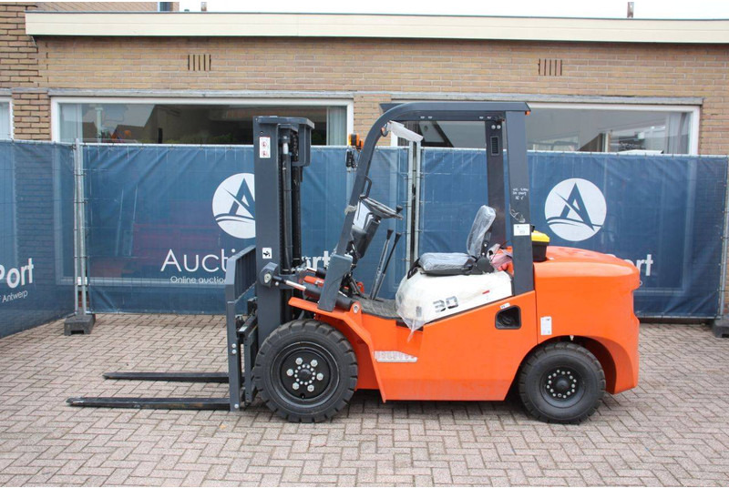 Machpro MP-230PRO - Diesel forklift: picture 2 Machpro MP-230PRO - Diesel forklift: picture 2