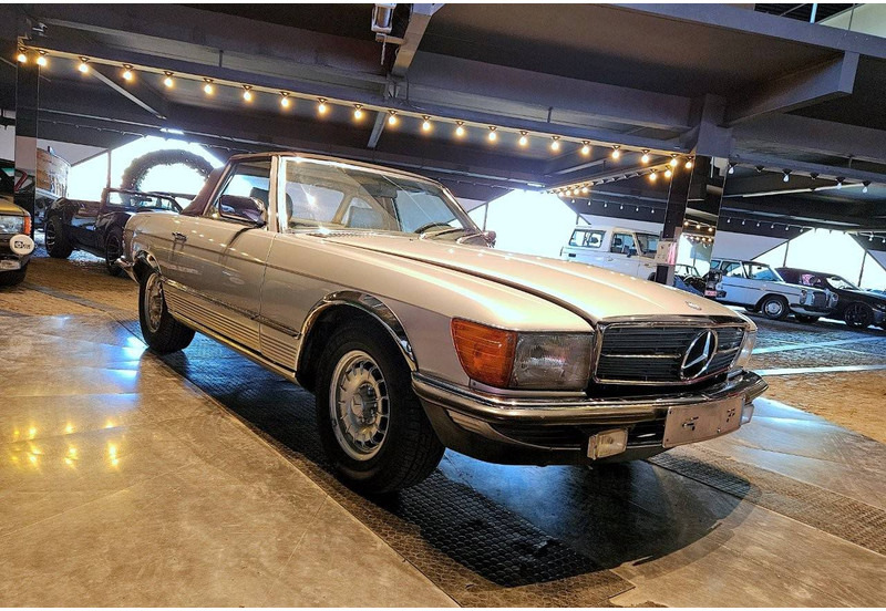 Mercedes-Benz 280 SL - Saloon car: picture 2 Mercedes-Benz 280 SL - Saloon car: picture 2