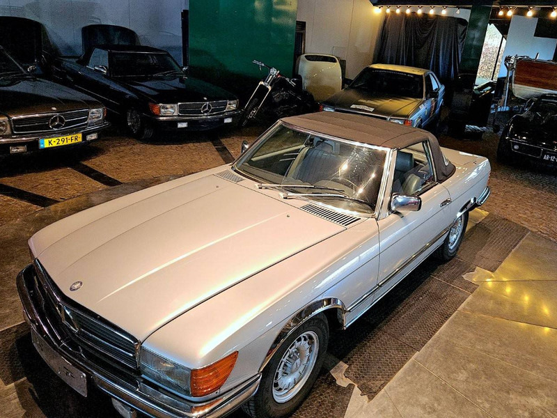 Mercedes-Benz 280 SL - Saloon car: picture 5 Mercedes-Benz 280 SL - Saloon car: picture 5