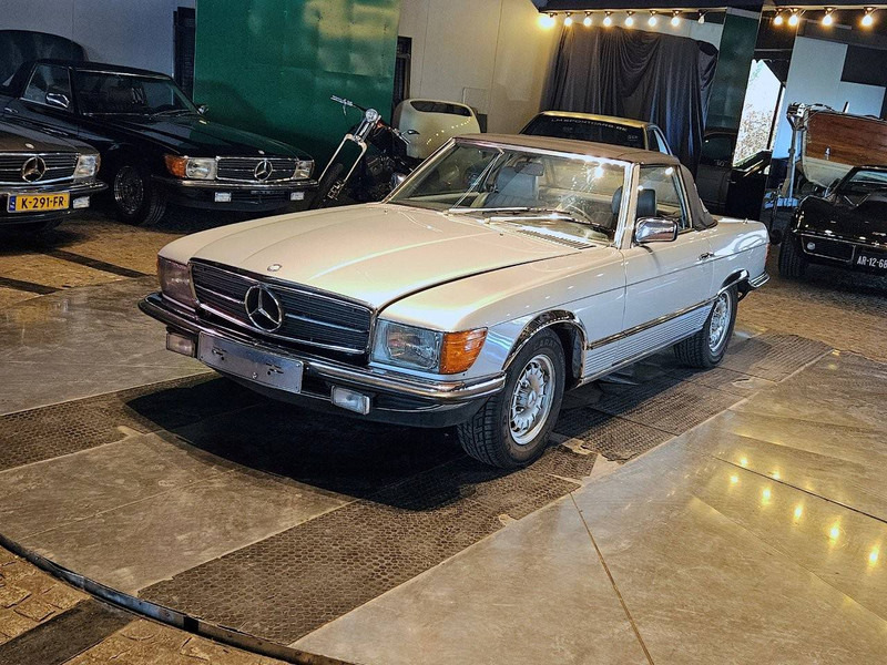 Mercedes-Benz 280 SL - Saloon car: picture 1 Mercedes-Benz 280 SL - Saloon car: picture 1