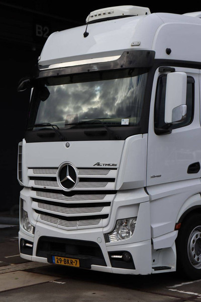 Cab chassis truck Mercedes-Benz ACTROS: picture 10 Cab chassis truck Mercedes-Benz ACTROS: picture 10