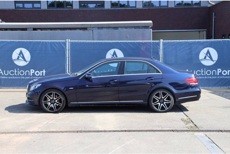 Mercedes-Benz E-Klasse Avantgarde - Saloon car: picture 2 Mercedes-Benz E-Klasse Avantgarde - Saloon car: picture 2