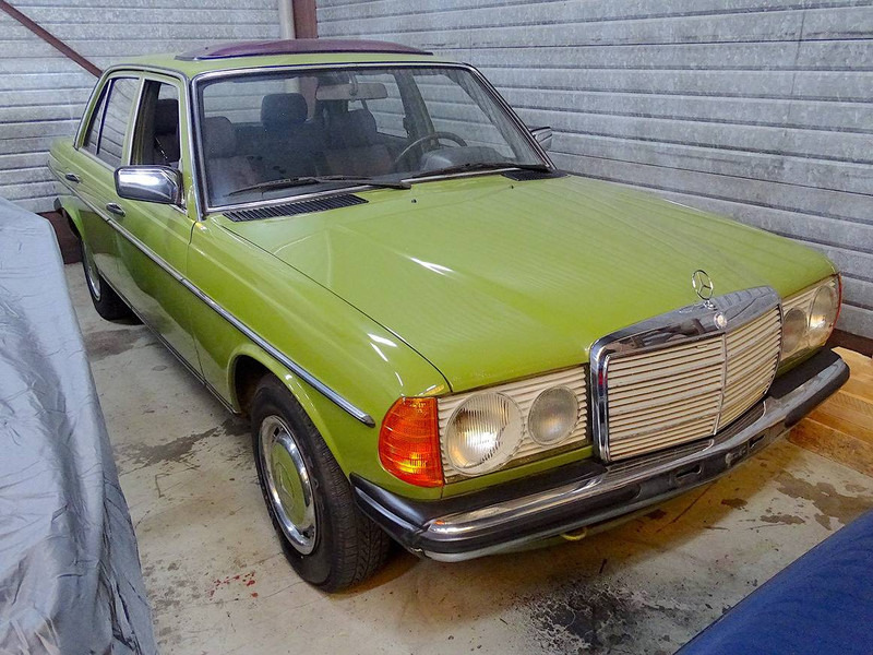 Mercedes-Benz E-Klasse (W123) _ 200 Automatic - Saloon car: picture 3 Mercedes-Benz E-Klasse (W123) _ 200 Automatic - Saloon car: picture 3