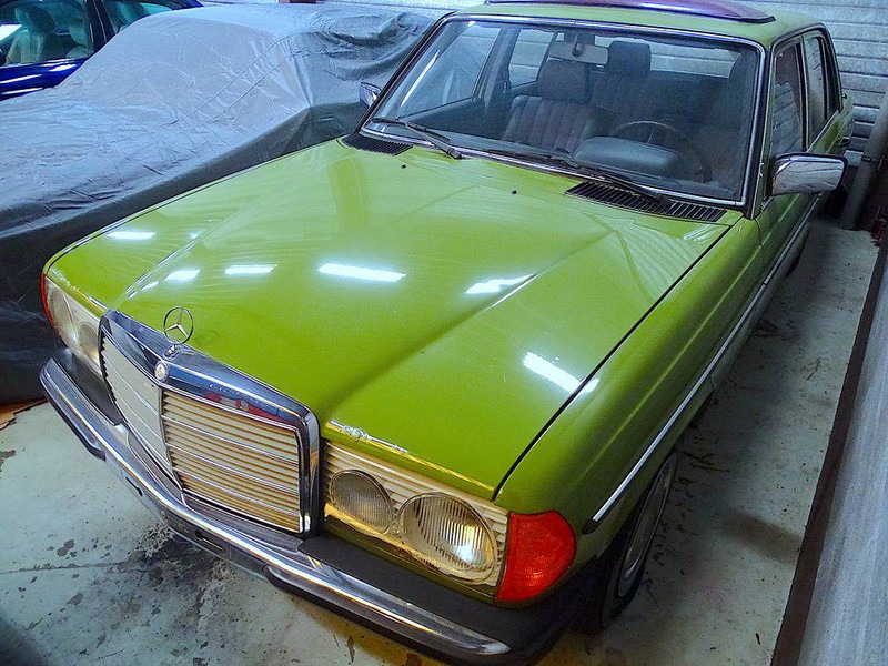 Mercedes-Benz E-Klasse (W123) _ 200 Automatic - Saloon car: picture 1 Mercedes-Benz E-Klasse (W123) _ 200 Automatic - Saloon car: picture 1