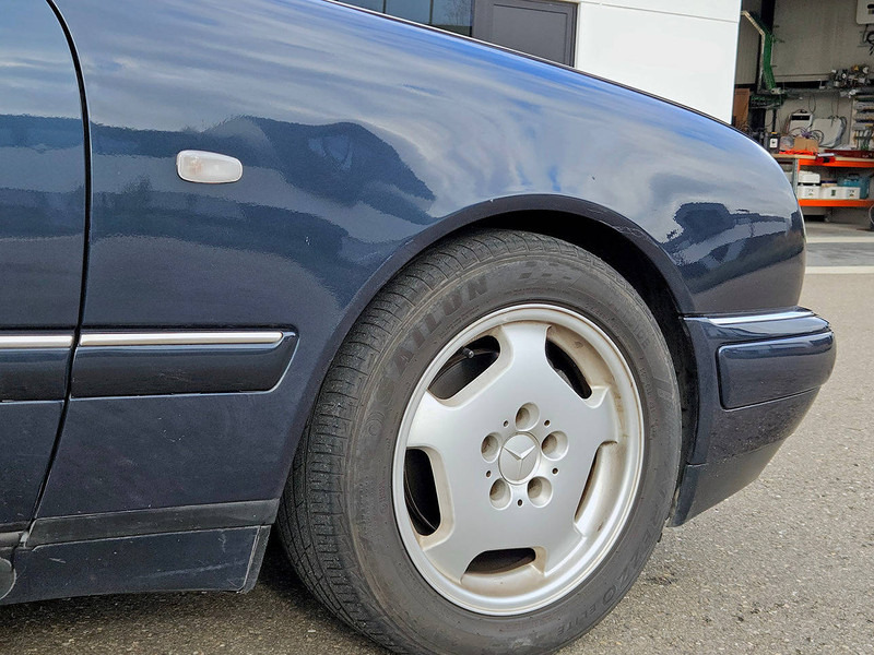 Mercedes-Benz E-Klasse (W210) _ 300 D Automatic - Saloon car: picture 5 Mercedes-Benz E-Klasse (W210) _ 300 D Automatic - Saloon car: picture 5