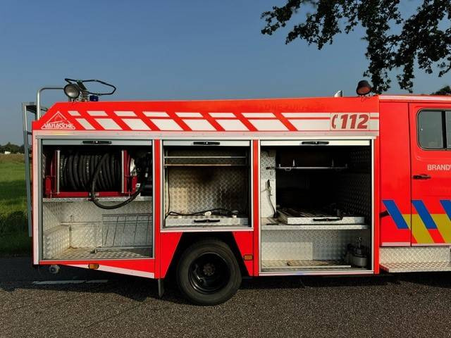 Mercedes-Benz E817R - Fire engine: picture 4 Mercedes-Benz E817R - Fire engine: picture 4