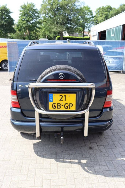 Mercedes-Benz M-Klasse ML 320 - SUV: picture 5 Mercedes-Benz M-Klasse ML 320 - SUV: picture 5