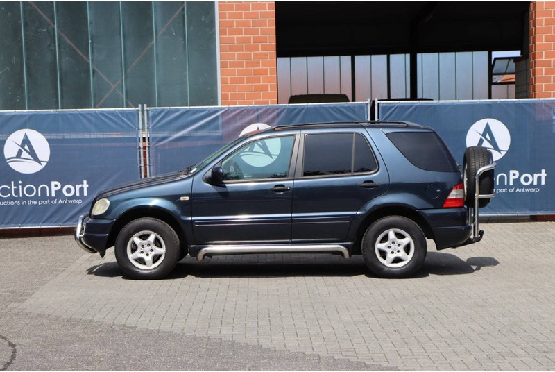Mercedes-Benz M-Klasse ML 320 - SUV: picture 2 Mercedes-Benz M-Klasse ML 320 - SUV: picture 2