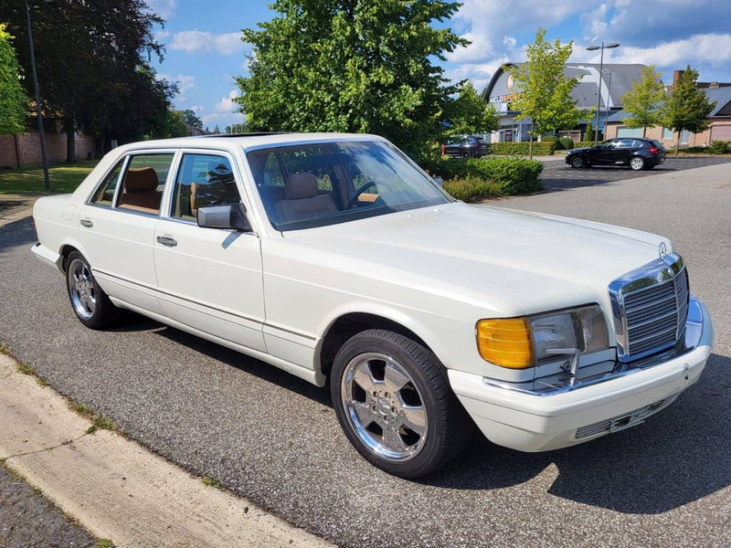 Mercedes-Benz S-Klasse (W126) _ 560 SEL - Saloon car: picture 5 Mercedes-Benz S-Klasse (W126) _ 560 SEL - Saloon car: picture 5