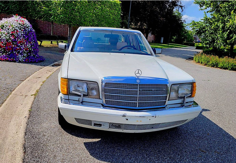 Mercedes-Benz S-Klasse (W126) _ 560 SEL - Saloon car: picture 2 Mercedes-Benz S-Klasse (W126) _ 560 SEL - Saloon car: picture 2