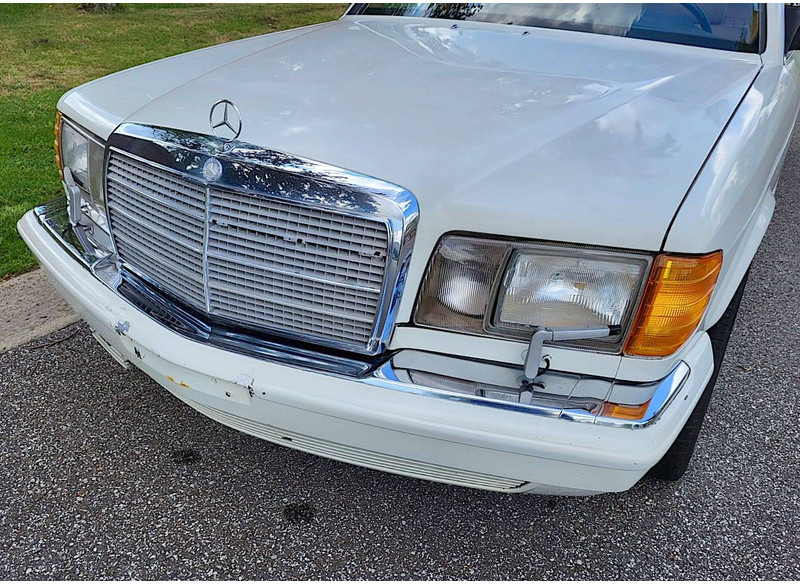 Mercedes-Benz S-Klasse (W126) _ 560 SEL - Saloon car: picture 4 Mercedes-Benz S-Klasse (W126) _ 560 SEL - Saloon car: picture 4
