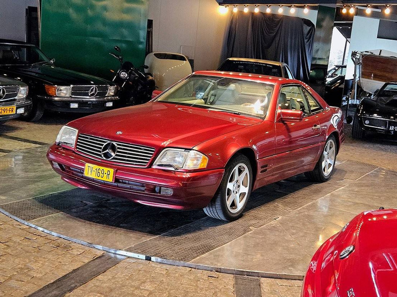 Mercedes-Benz SL-Klasse (R129) _ 500 ("40th Anniversary Roadster") - Saloon car: picture 1 Mercedes-Benz SL-Klasse (R129) _ 500 ("40th Anniversary Roadster") - Saloon car: picture 1