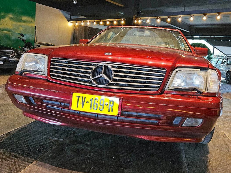 Mercedes-Benz SL-Klasse (R129) _ 500 ("40th Anniversary Roadster") - Saloon car: picture 4 Mercedes-Benz SL-Klasse (R129) _ 500 ("40th Anniversary Roadster") - Saloon car: picture 4