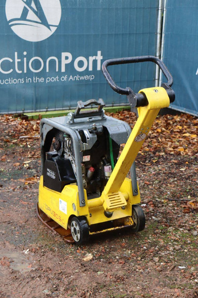 Neuson DPU3050 - Plate compactor: picture 3 Neuson DPU3050 - Plate compactor: picture 3