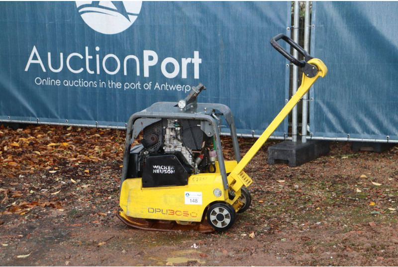 Neuson DPU3050 - Plate compactor: picture 2 Neuson DPU3050 - Plate compactor: picture 2