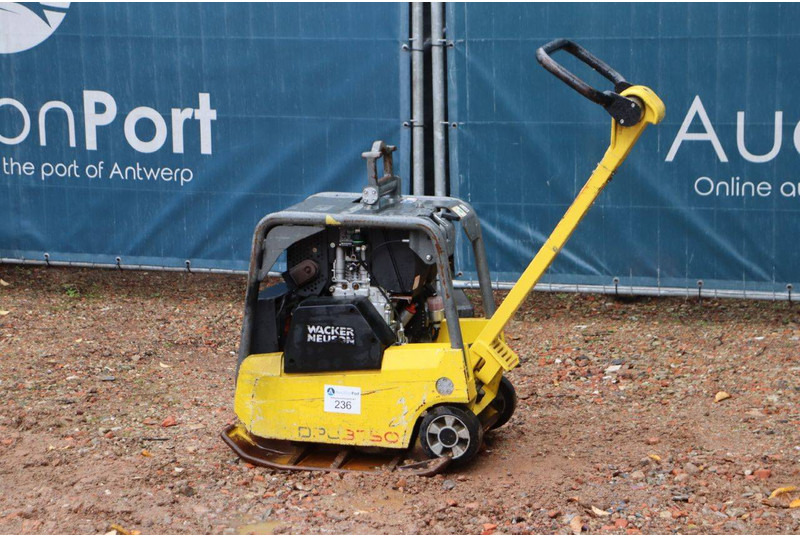 Neuson DPU3750 - Plate compactor: picture 2 Neuson DPU3750 - Plate compactor: picture 2