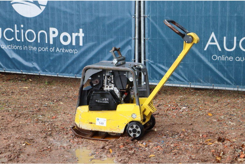 Neuson DPU3760 - Plate compactor: picture 2 Neuson DPU3760 - Plate compactor: picture 2