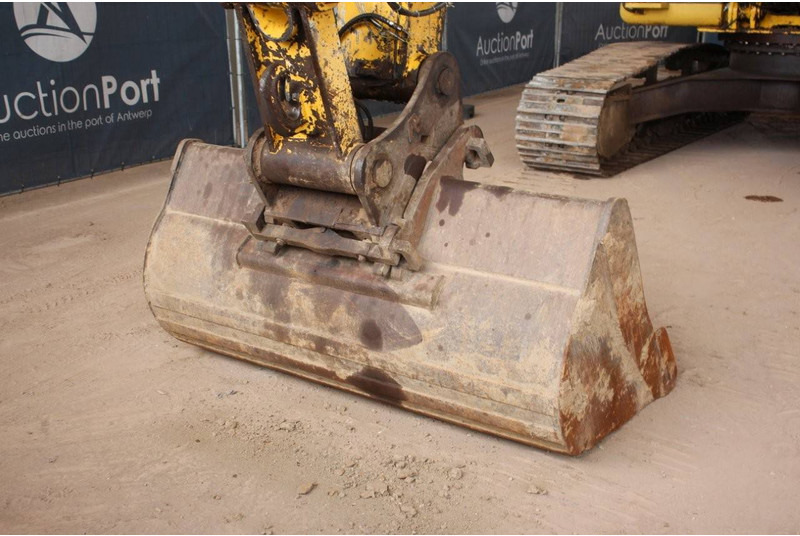 Crawler excavator New Holland E265: picture 16