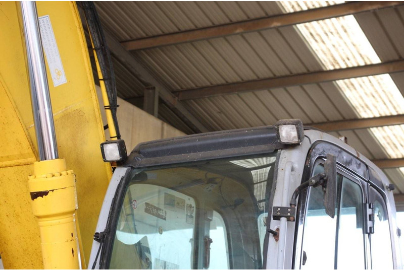 Crawler excavator New Holland E265: picture 14
