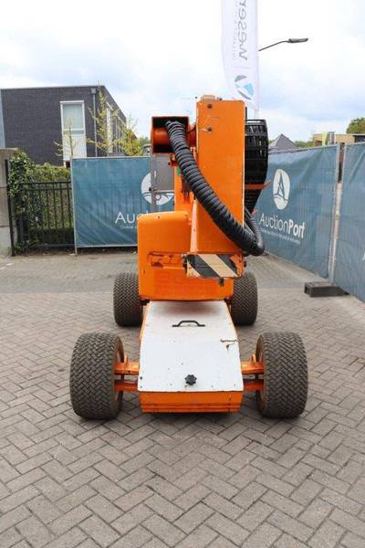 Nifty HR12 NE - Articulated boom lift: picture 5 Nifty HR12 NE - Articulated boom lift: picture 5