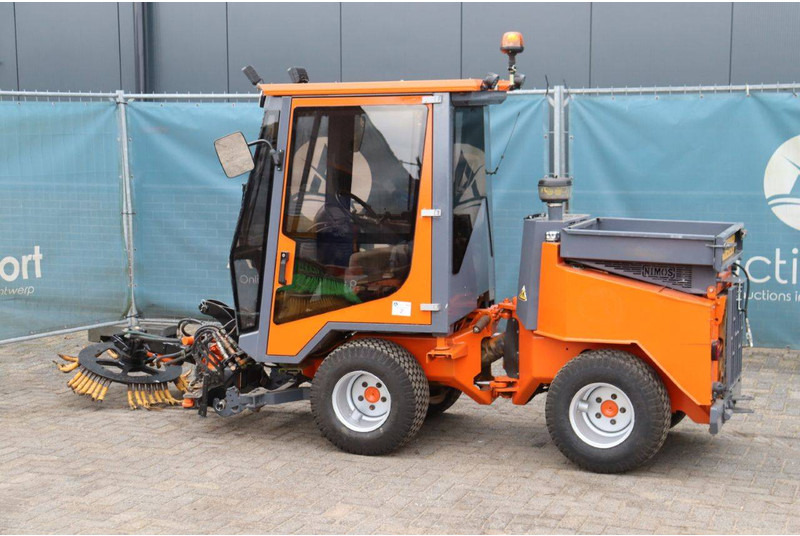 Nimos ECO-70-2 - Road sweeper: picture 3 Nimos ECO-70-2 - Road sweeper: picture 3