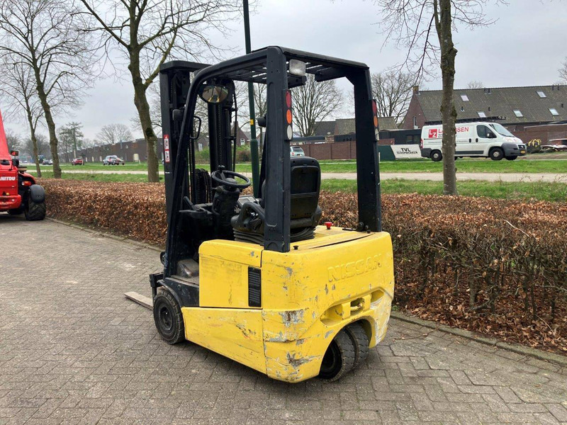 Nissan 1N1L18Q - Electric forklift: picture 3 Nissan 1N1L18Q - Electric forklift: picture 3